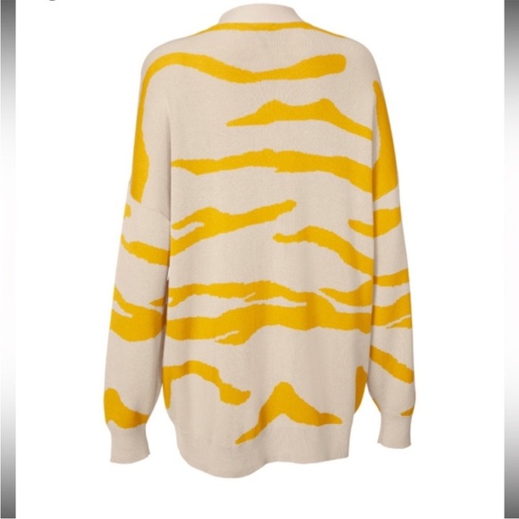 NWT CAbi #5836 Roar Cardigan Sweater Tiger Stripe size XL - Picture 5 of 13